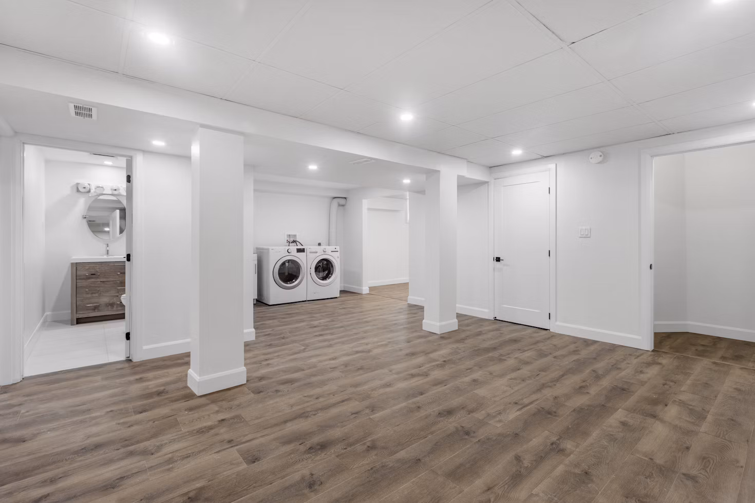 Professional moving cleaning service showing spotless empty home ready for transition